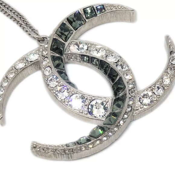 Chanel Silver Necklace Pendant Rhinestone B16C 174455 - Picture 1 of 4